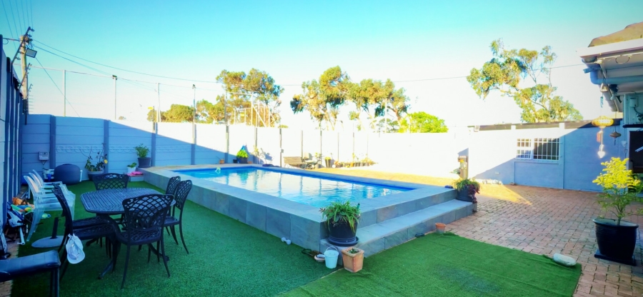 3 Bedroom Property for Sale in Ferness Estate Western Cape